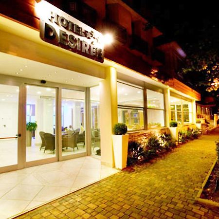 Hotel Desiree Cesenatico Esterno foto