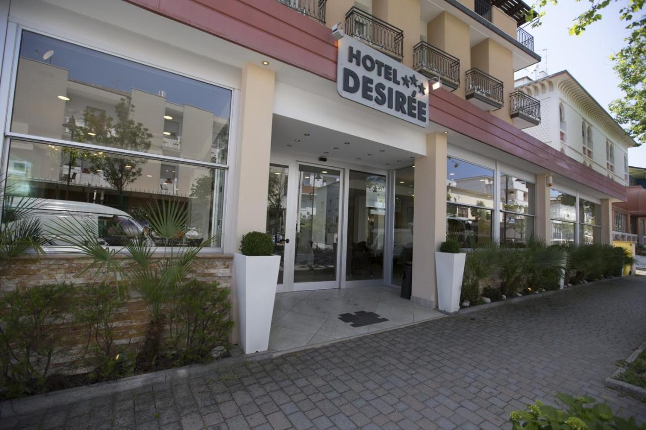 Hotel Desiree Cesenatico Esterno foto